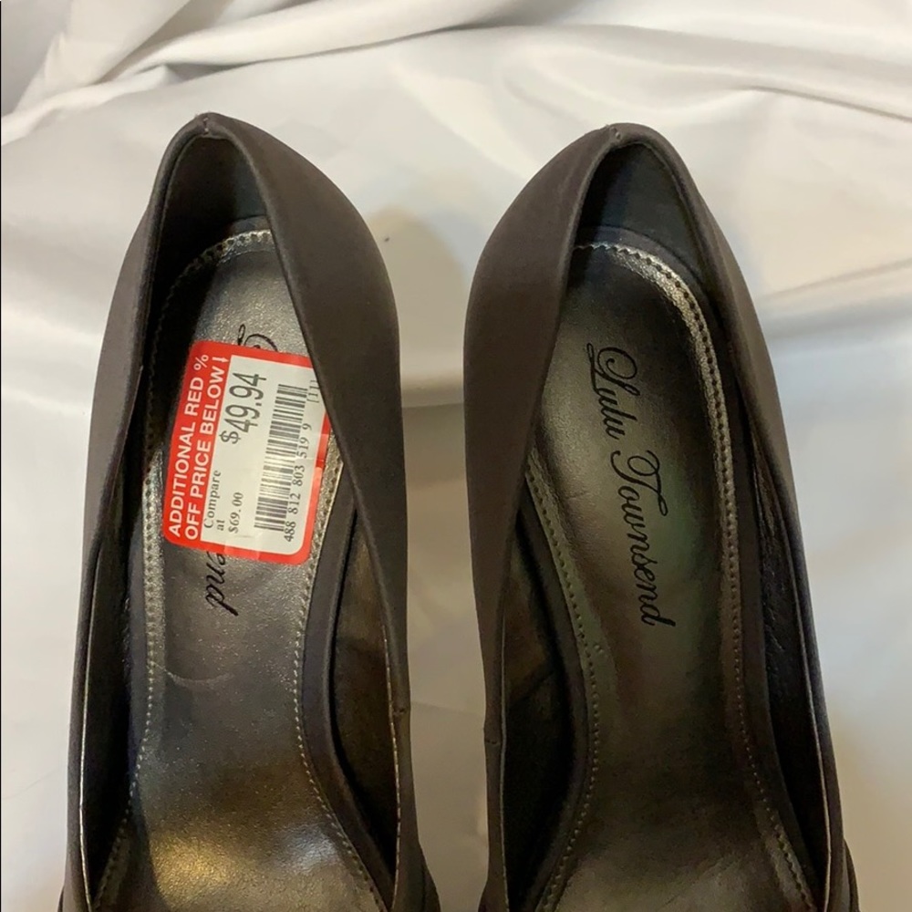 Gray hi heels - Picture 4 of 8
